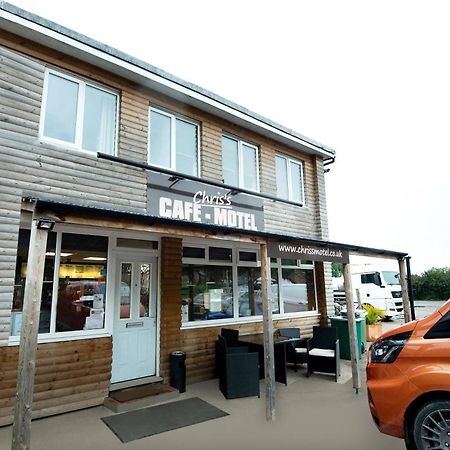Chris'S Motel Stokenchurch Exterior foto